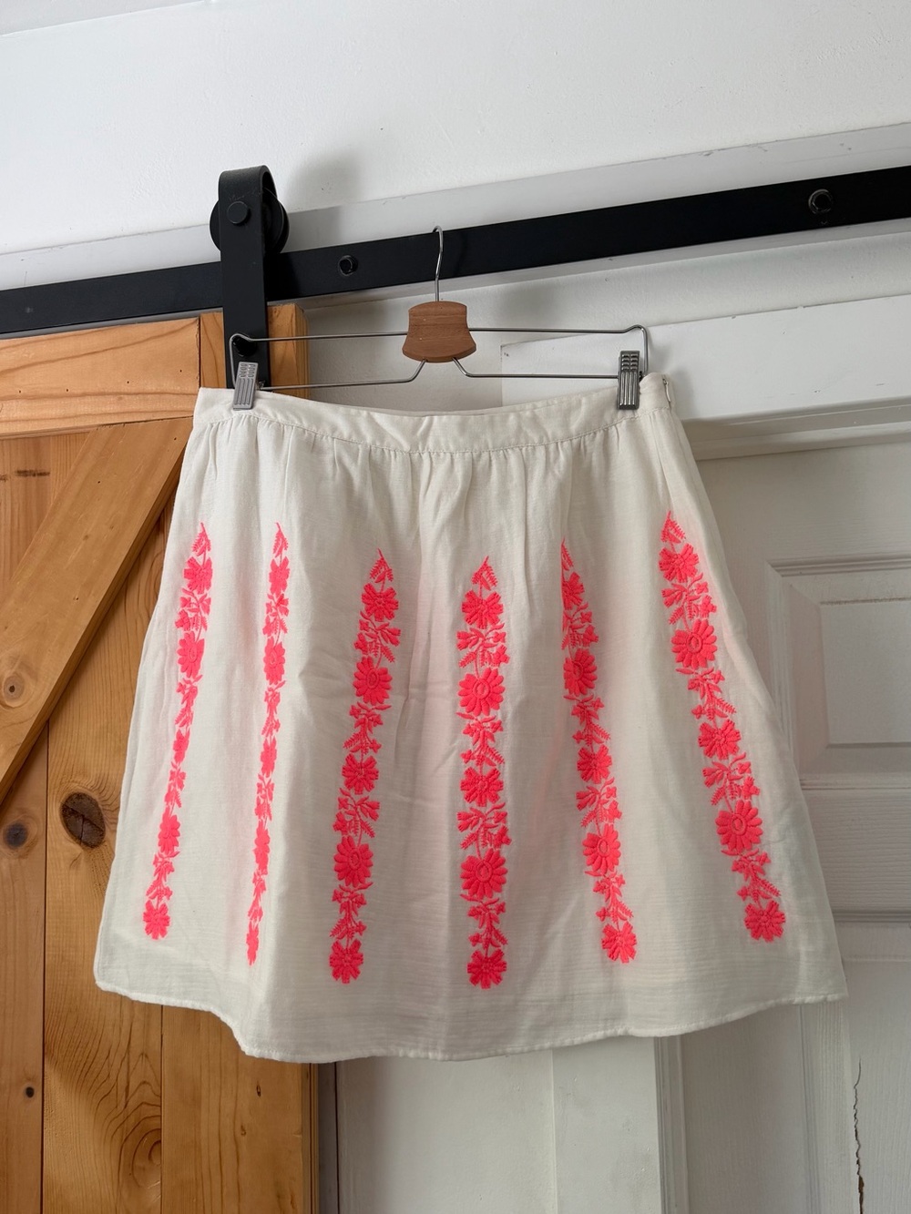 Boden A-line White Mini Skirt Cotton Floral Embroidered
